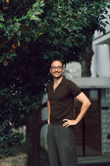 One thing I’ve seen clearly in relationships is how polarity plays out between anxiety and avoidance: Anxious and avoidant polarity. Jan-Willem van der Heiden, relationship coach